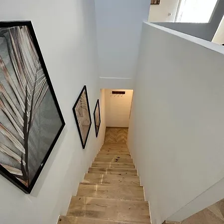 Cosy - Belle Vue Apartment